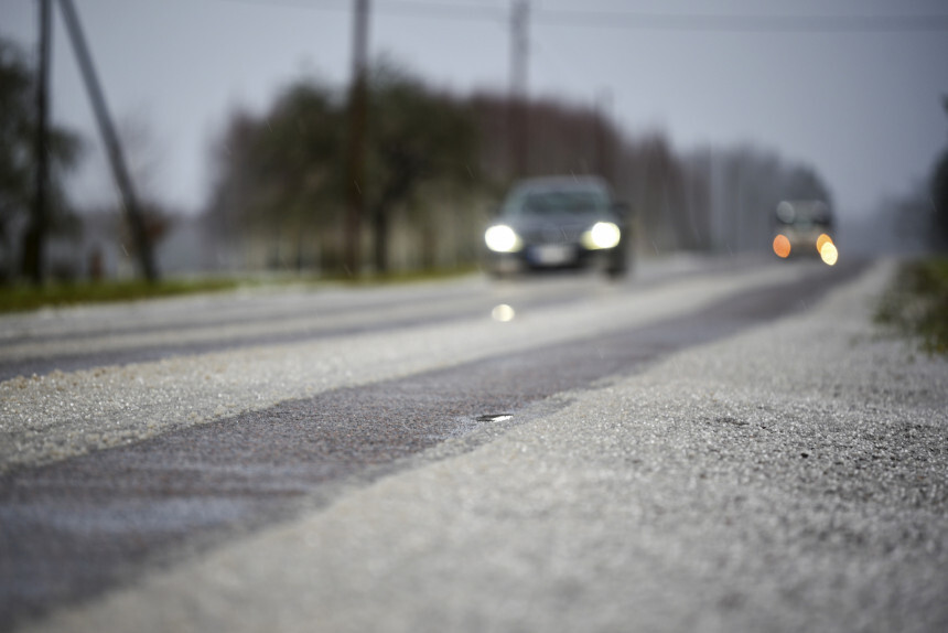 Šorīt braukšanas apstākļi uz Latvijas autoceļiem ir apmierinoši