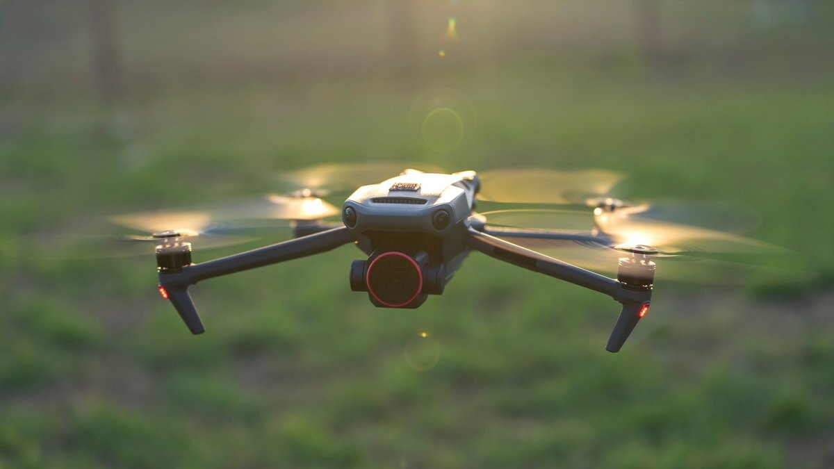 Policija drīkstēs notriekt dronus arī iespējama apdraudējuma gadījumā