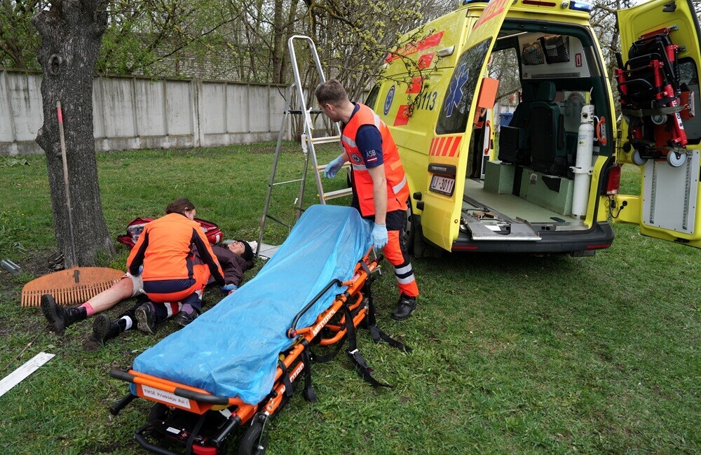NMPD brigādēm izsaukumos būs tiesības izmantot gāzes baloniņus un ķermeņa kameras