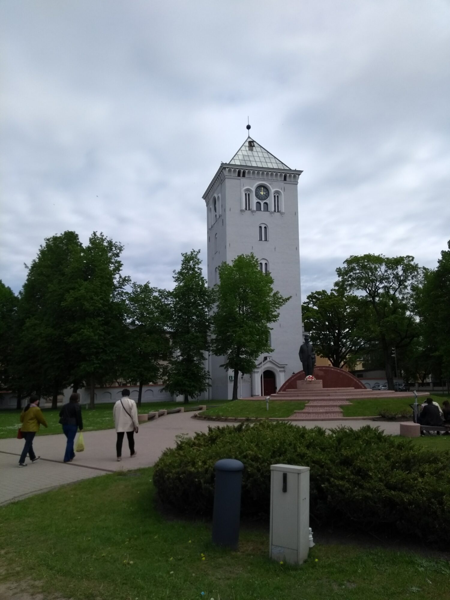 Valsts ziemeļaustrumu rajonos iespējams arī slapjš sniegs