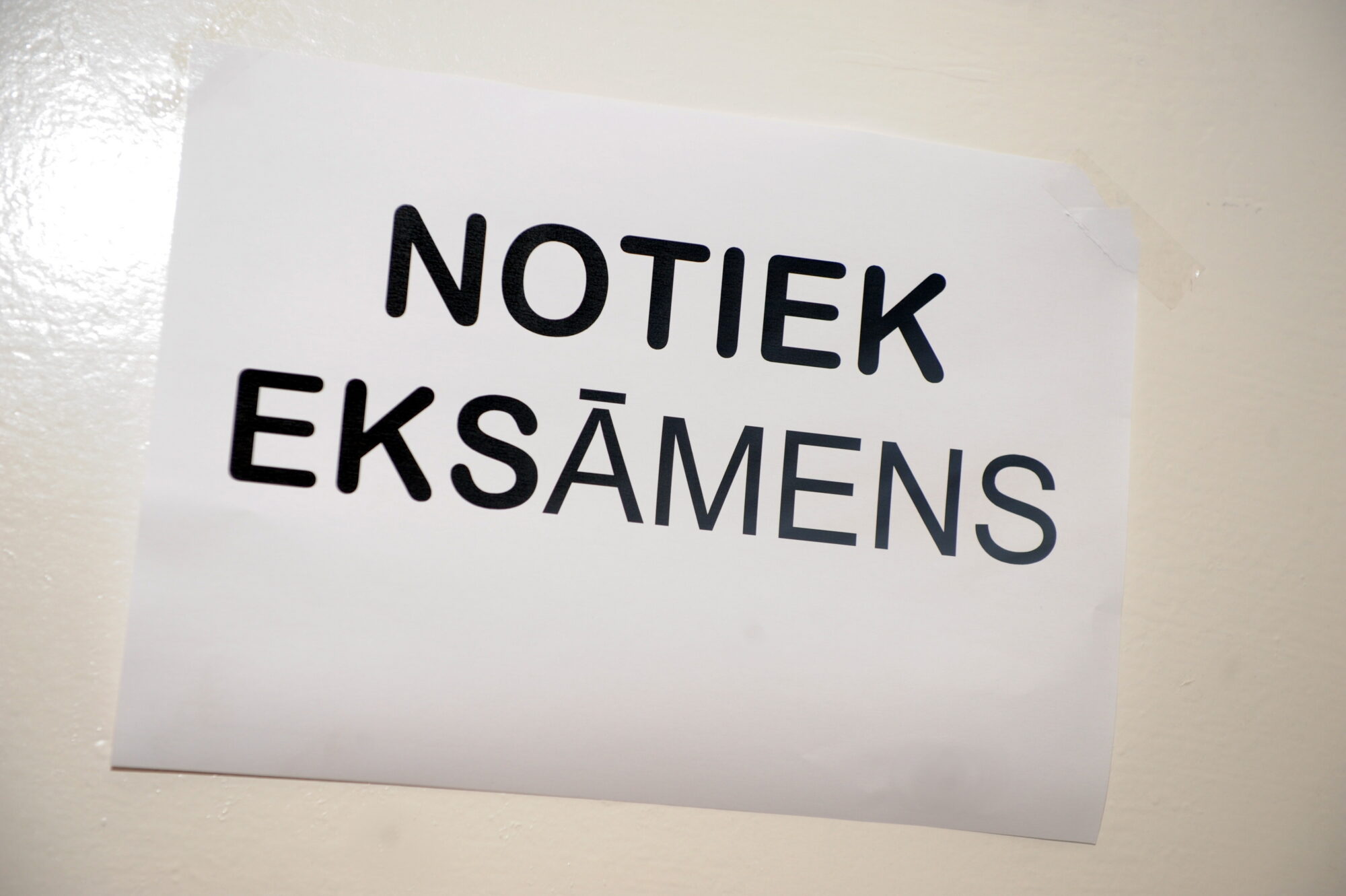 9.klašu skolēniem šogad vairs nebūs obligātā eksāmena svešvalodā