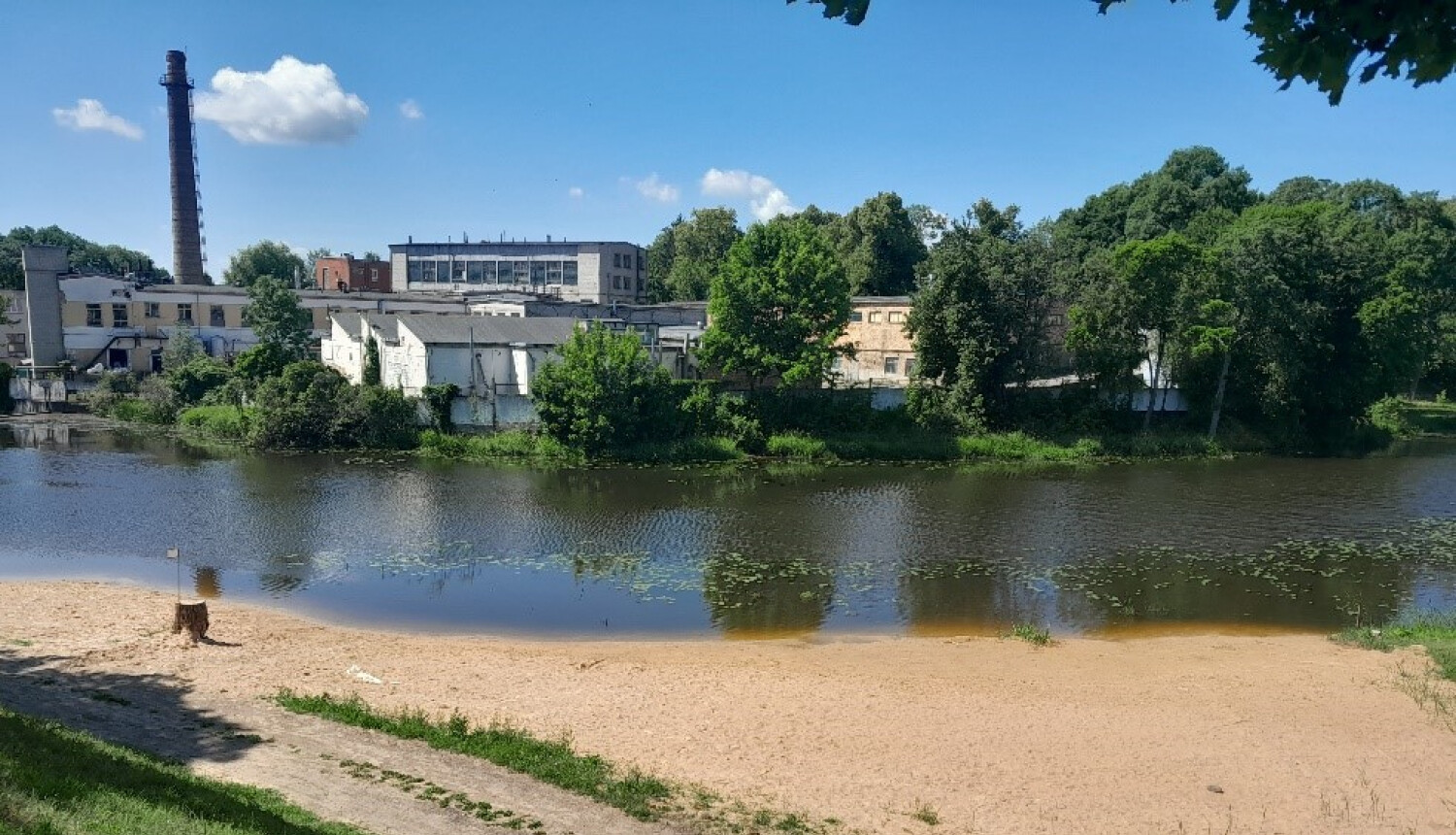 Esi piesardzīgs, peldoties un atpūšoties pie ūdens!